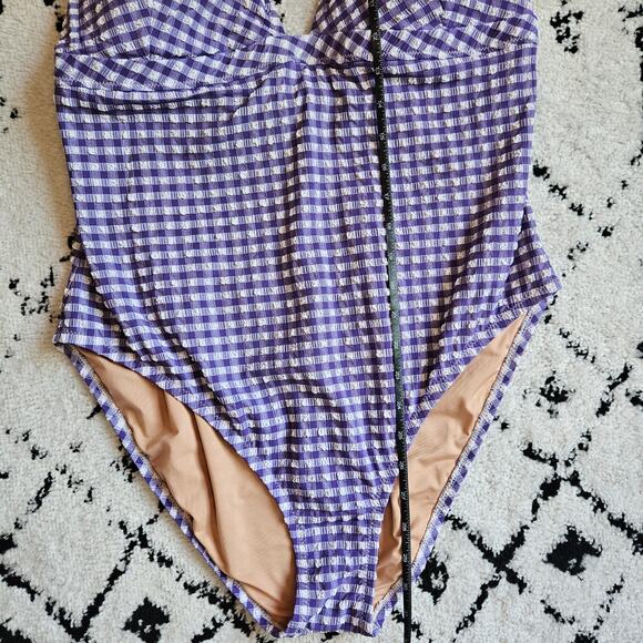 J.Crew Plunge One Piece Gingham Swimsuit Size 18 Purple & White Seersucker - Picture 12 of 14
